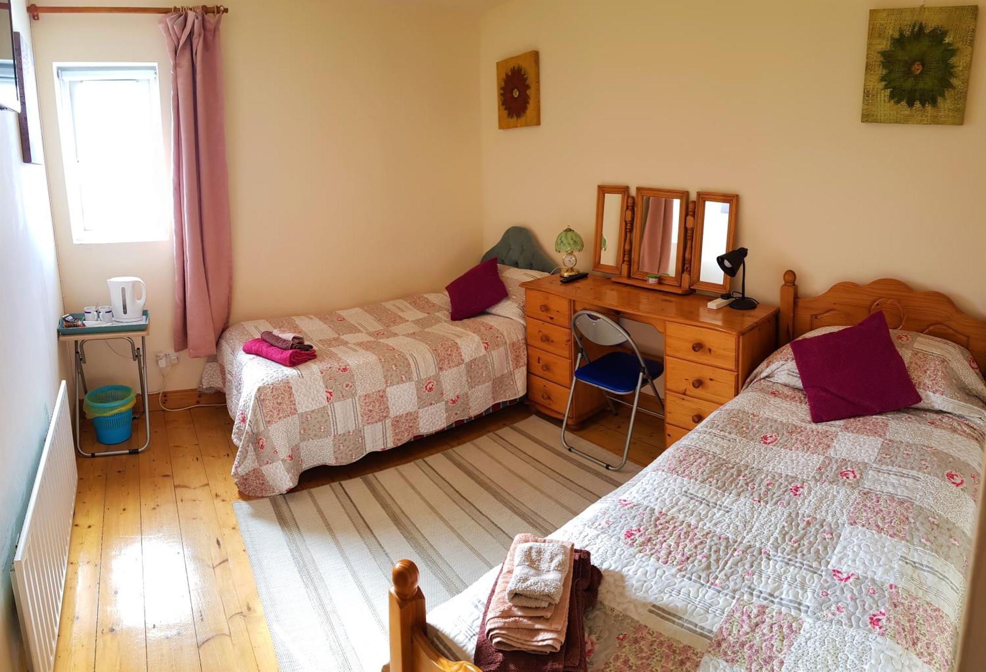 Bernie'S Place Castlebar Extérieur photo