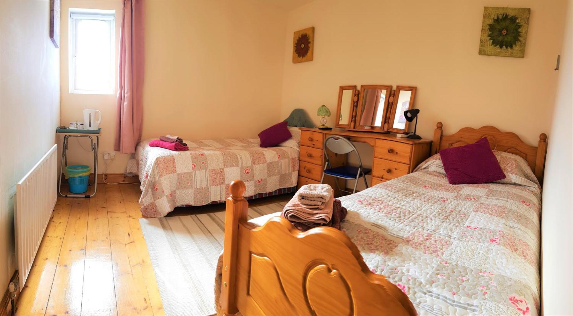 Bernie'S Place Castlebar Extérieur photo