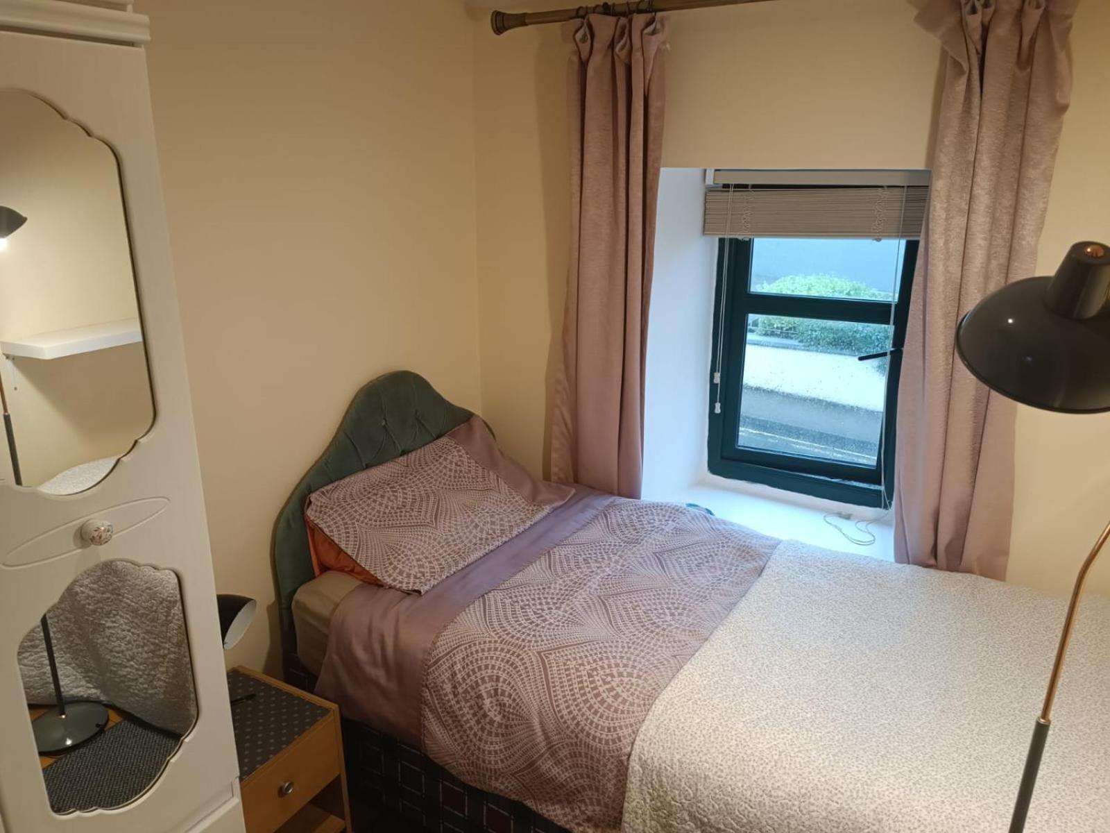 Bernie'S Place Castlebar Chambre photo